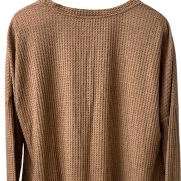 Flawless Taupe Oversized Waffle Knit Button Down Long Sleeve V-Neck Top Medium - Picture 6 of 9